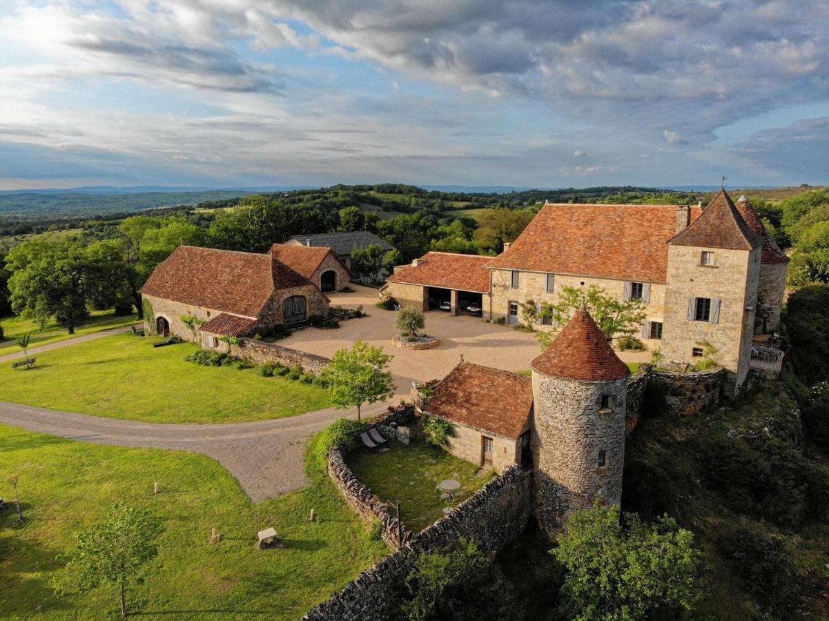 Gite 8 Pers Du Chateau De Cantecor Alvignac Bagian luar foto
